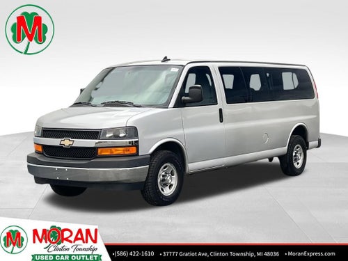 2017 Chevrolet Express Passenger 3500 LT