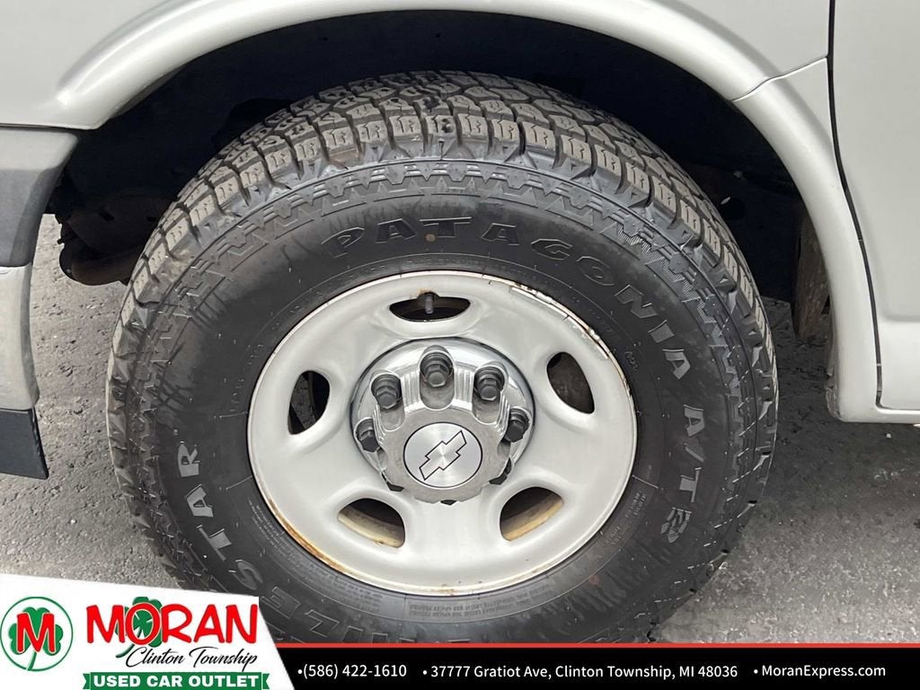 2017 Chevrolet Express Passenger 3500 LT