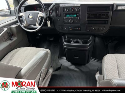 2017 Chevrolet Express Passenger 3500 LT