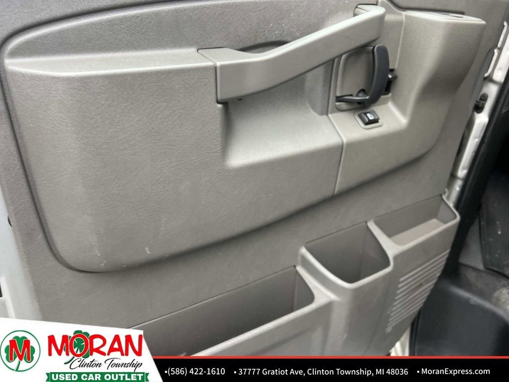 2017 Chevrolet Express Passenger 3500 LT