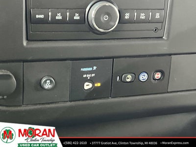 2017 Chevrolet Express Passenger 3500 LT