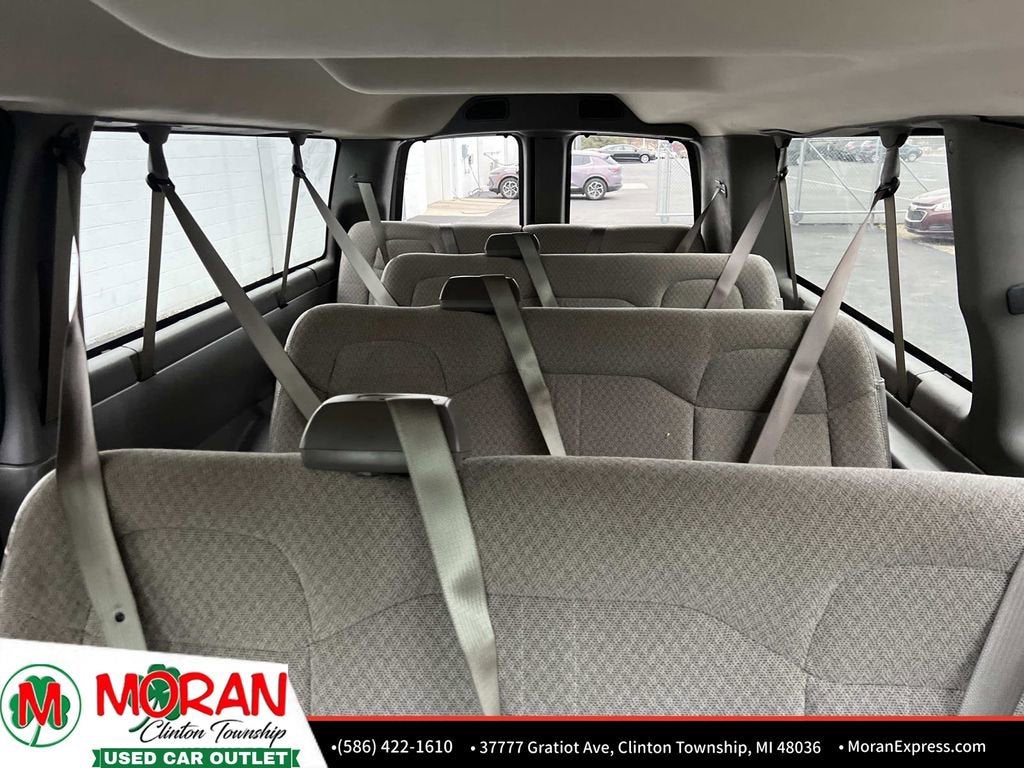 2017 Chevrolet Express Passenger 3500 LT