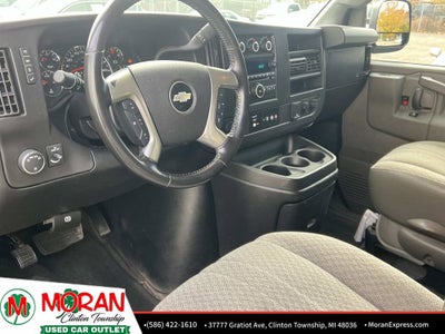 2017 Chevrolet Express Passenger 3500 LT