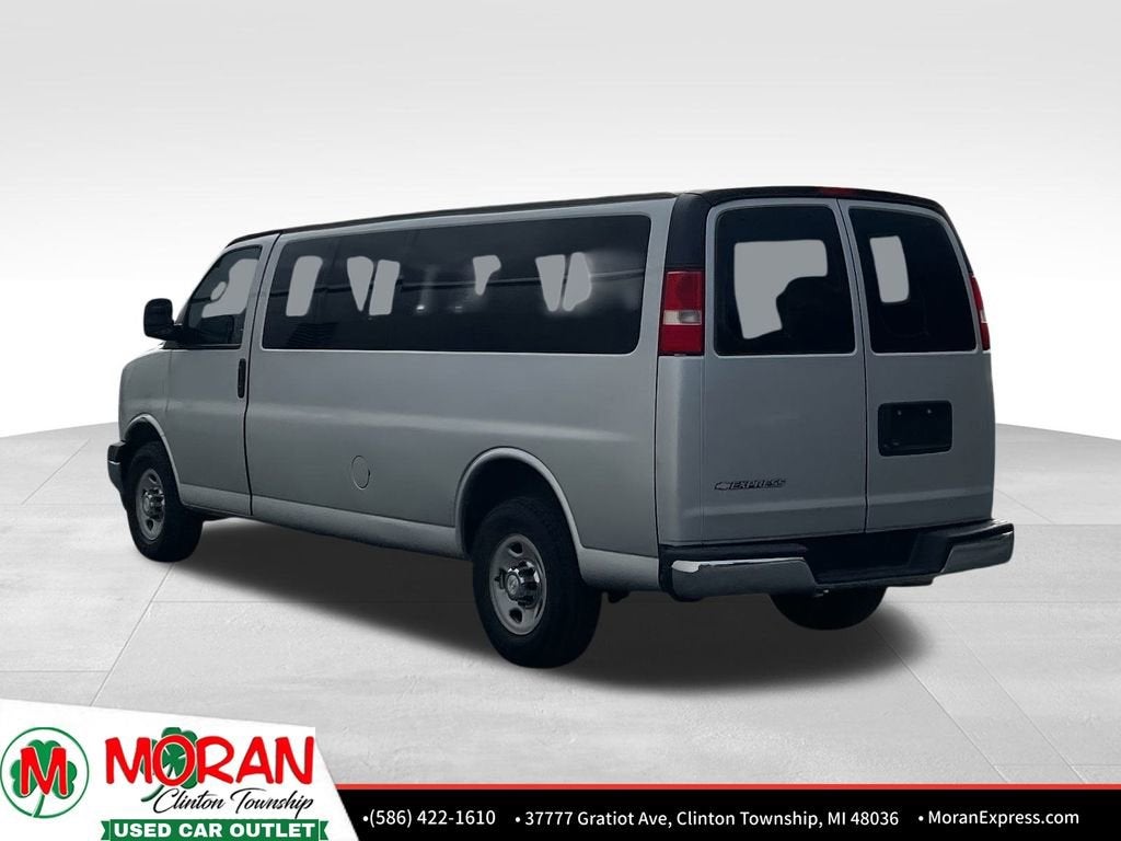 2017 Chevrolet Express Passenger 3500 LT